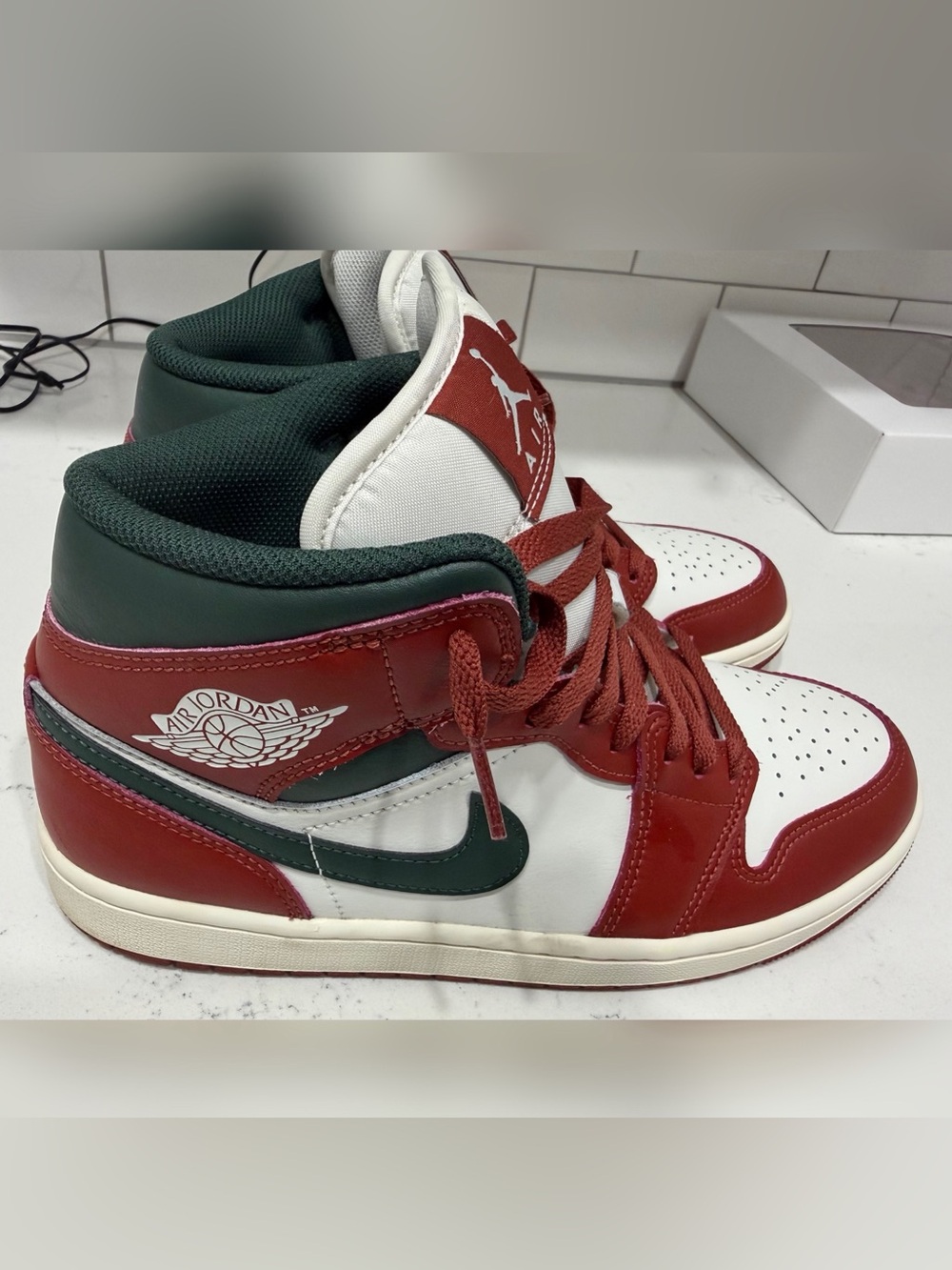 Nike Air Jordan 1 Mid Shoes View 4